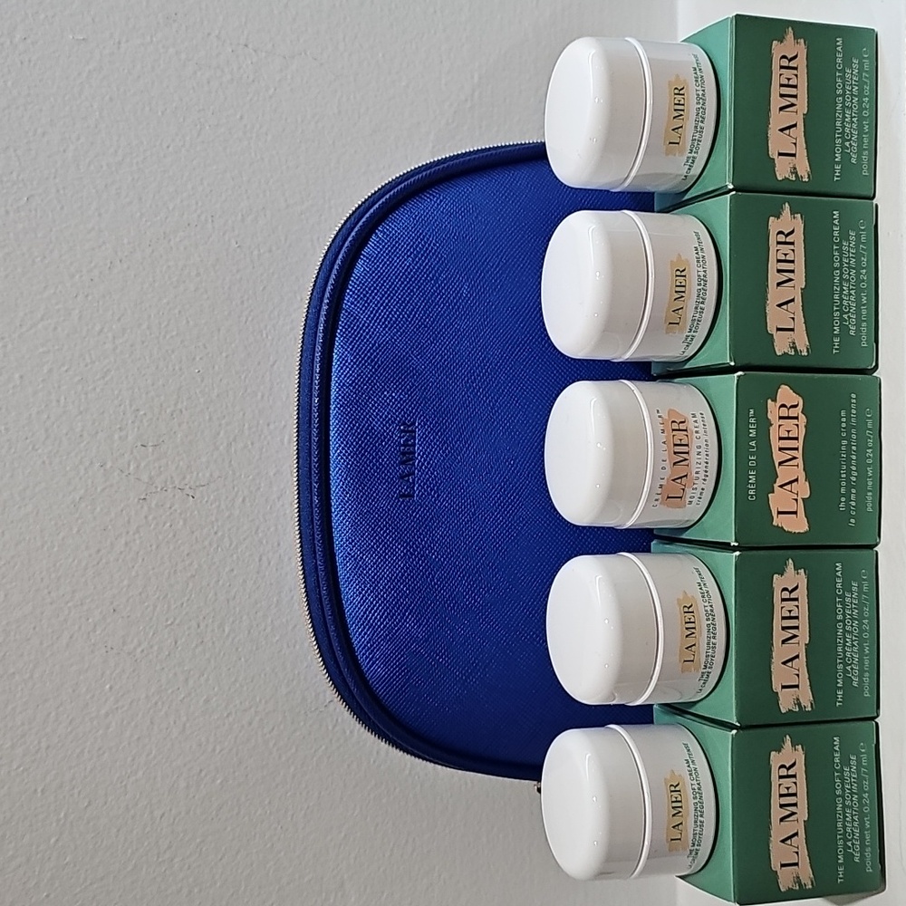 LA MER THE MOISTURIZING SOFT CREAM & COSMETICS BAG